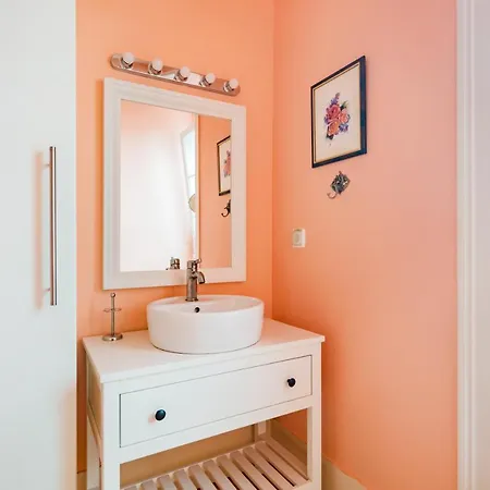 Bright & Beautiful Floor Graca Flat Lisbon