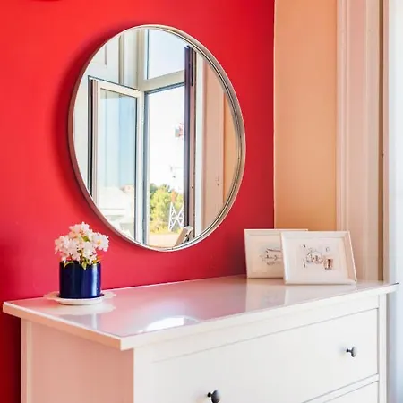 Appartamento Bright & Beautiful Floor Graca Flat Lisbona